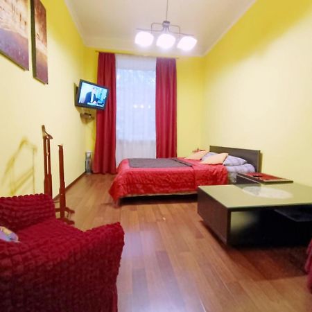 Apartment Anna Lviv Exteriör bild