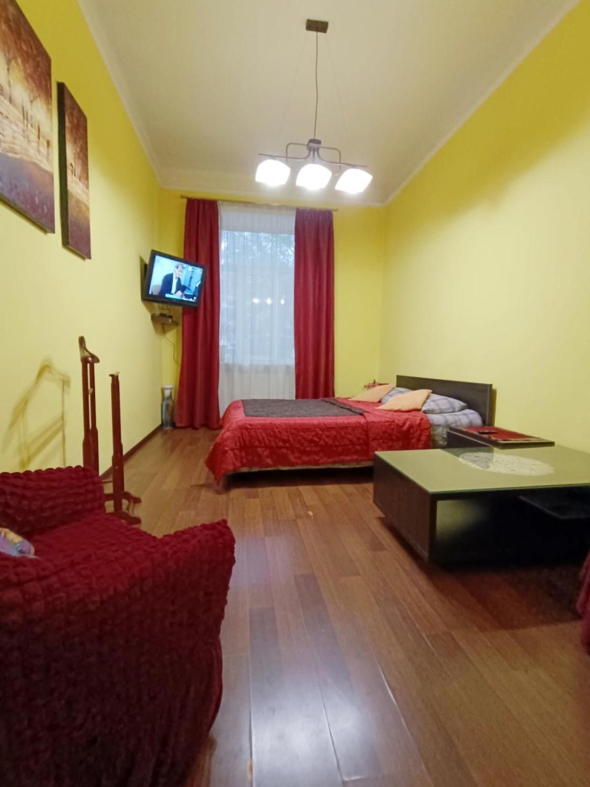 Apartment Anna Lviv Exteriör bild